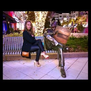 Meet your Posher, Evelyn